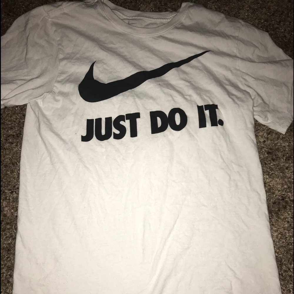 NIKE SHORT SLEEVE SHIRT  (all prices negotiable)